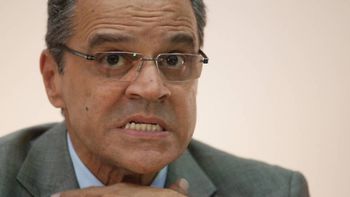 Henrique Eduardo Alves recebeu propina de 4 empreiteiras, diz investigação