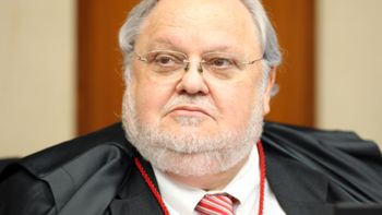 Ministro do STJ nega pedido de suspeição de Moro feito por defesa de Lula