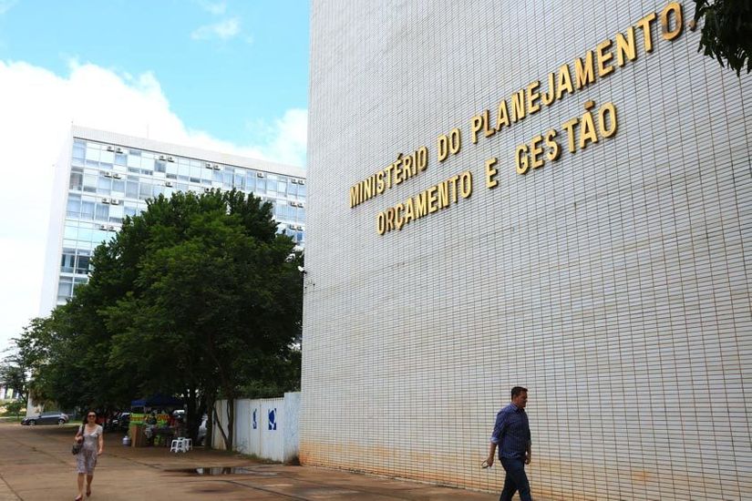Planejamento bloqueia mais R$ 2 bilhões do Orçamento