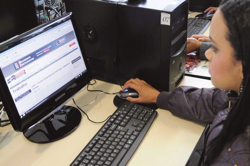 CAS analisa regulamentação de profissões das áreas de informática e de estética