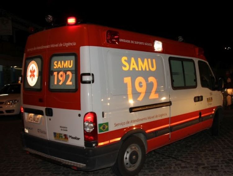 Homem leva tiro na nuca e é socorrido pelo Samu na Vila Mineira