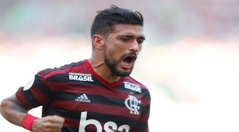 Arrascaeta sofre lesão e pode ficar de fora do Jogo entre Flamengo e Grêmio pela Libertadores