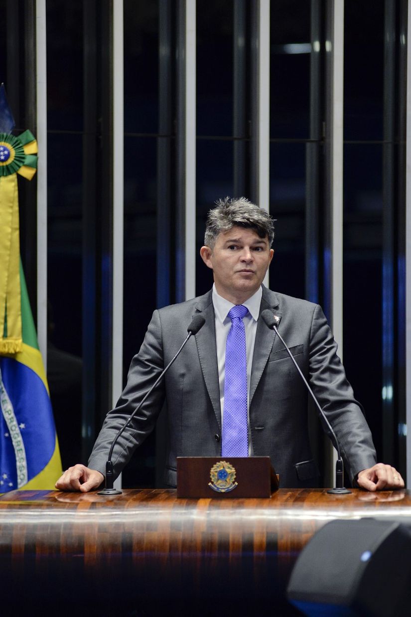 José Medeiros avalia geração de emprego no País e saúda Associação Comercial de Rondonópolis