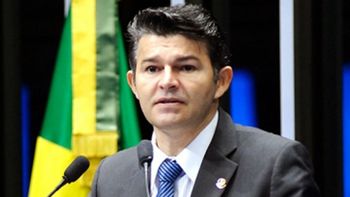 No mar de incertezas eleitorais, Medeiros resolveu dar uma pontinha de terra firme