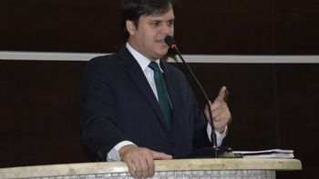 Silva propõe contratação de adolescentes por empresas vencedoras de licitação