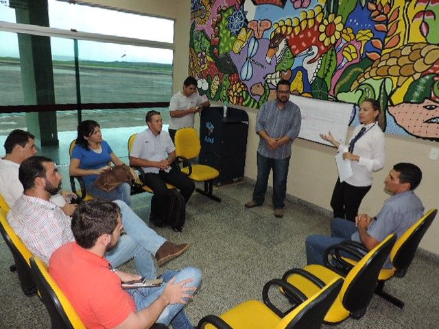 Reunião define retomada de obras em aeroporto Maestro Marinho Franco