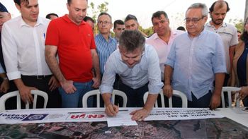 Governador assina ordem de serviço para asfaltamento do Anel Viário