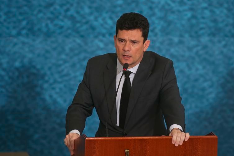 Moro defende setor privado na gestão do sistema prisional