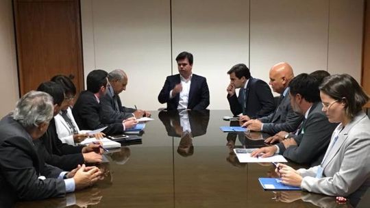 Oscar Bezerra se reúne com o Ministro de Minas e Energia em Brasília