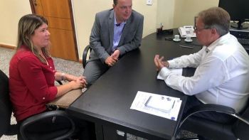Prefeitos atribuem regularização de repasses a articulação de Max Russi