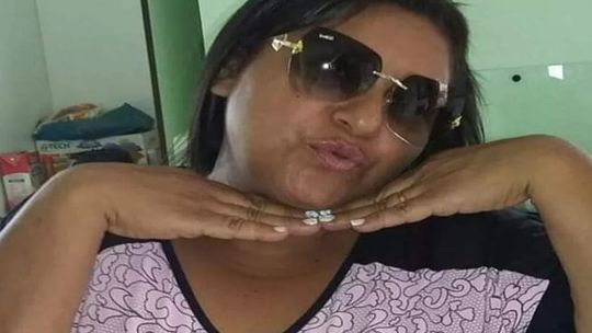 Passageira de moto morre após colisão com caminhão em MT 