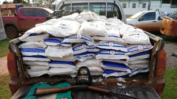 Homens são presos com 430 pacotes de defensivo agrícola roubados de fazenda