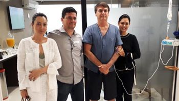 Bolsonaro deixa hospital em São Paulo e volta para Brasília