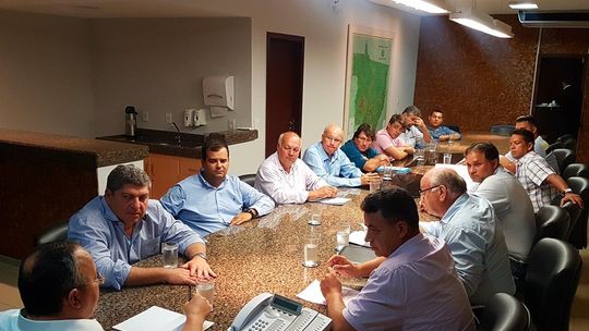 Maluf apresenta demandas de Nobres e Jangada ao governador