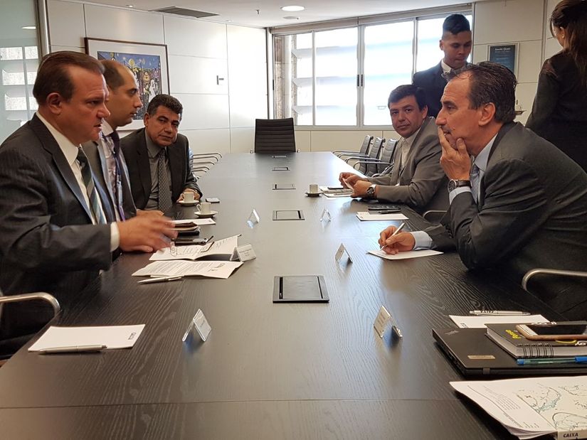 Fagundes busca parceria da Caixa Econômica para ampliar atividades da instituição