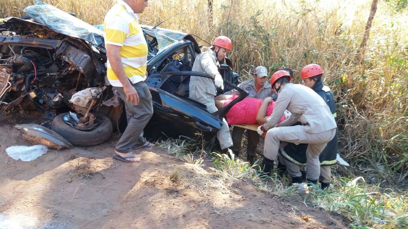 Acidente na Serra da Petrovina deixa cinco pessoas feridas