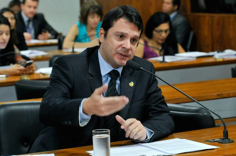 PEC modifica prazo para eleições quando ficarem vagos os cargos de presidente e vice