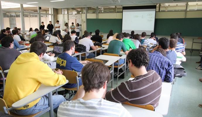 O que mudou em um ano nas escolas brasileiras