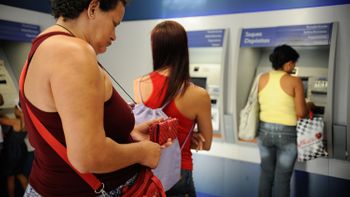 Governo eleva para R$ 35 bilhões expectativa de injeção de recursos com FGTS