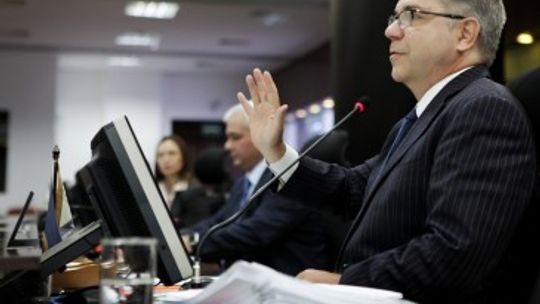 Prefeita de VG não pode aumentar despesa com pessoal no final do mandato