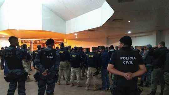 Forças estaduais e federais deflagram operação contra 73 alvos de organização criminosa em MT