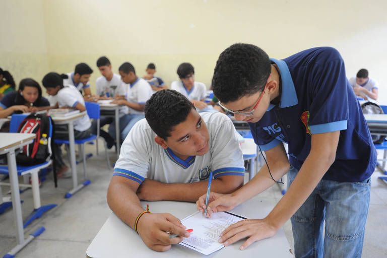 Governo anuncia recursos de R$ 600 milhões para o ensino médio