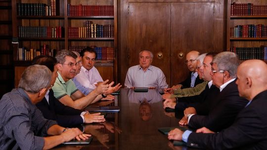 Em reunião com Temer, deputados dizem que delações não afetam votação