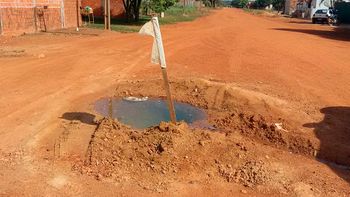 Enquanto prefeitura de Pedra Preta faz carnaval fora de época, bairros da cidade estão abandonados