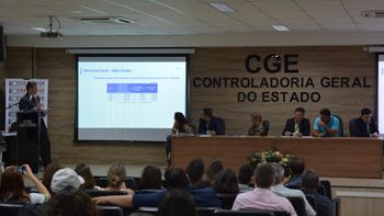 Governo reduz em mais de R$ 1 bi o déficit orçamentário para o próximo ano