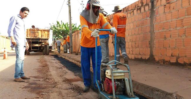 De carona, vereador Elton Mazette abarca fatia nas obras da Prefeitura