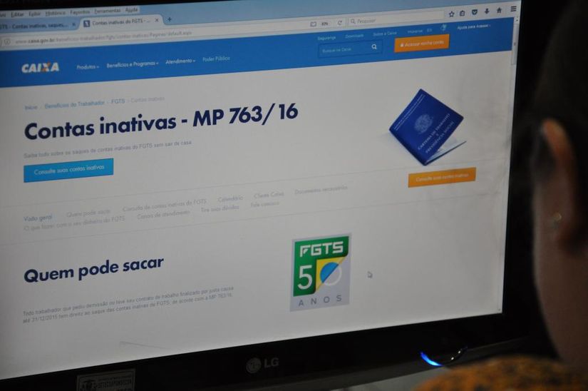 Procons orientam consumidores sobre saque do FGTS