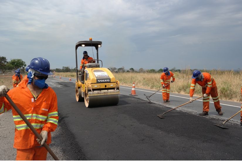 BR-163 e BR-364 terão obras em nove pontos esta semana