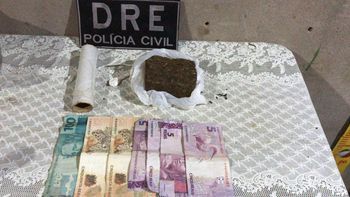 Casal é preso por tráfico em boca de fumo na Capital