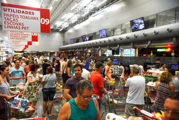IPCA acumulado em 12 meses tem menor taxa desde 1999: 2,71%