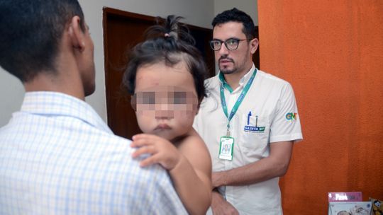 Polícia investiga caso de bebê mordido em berçário