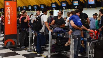 Companhias aéreas não têm data para iniciar cobrança por despacho de bagagem