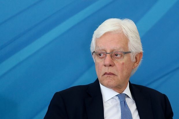 Comissão convoca Moreira Franco para falar sobre alta dos preços