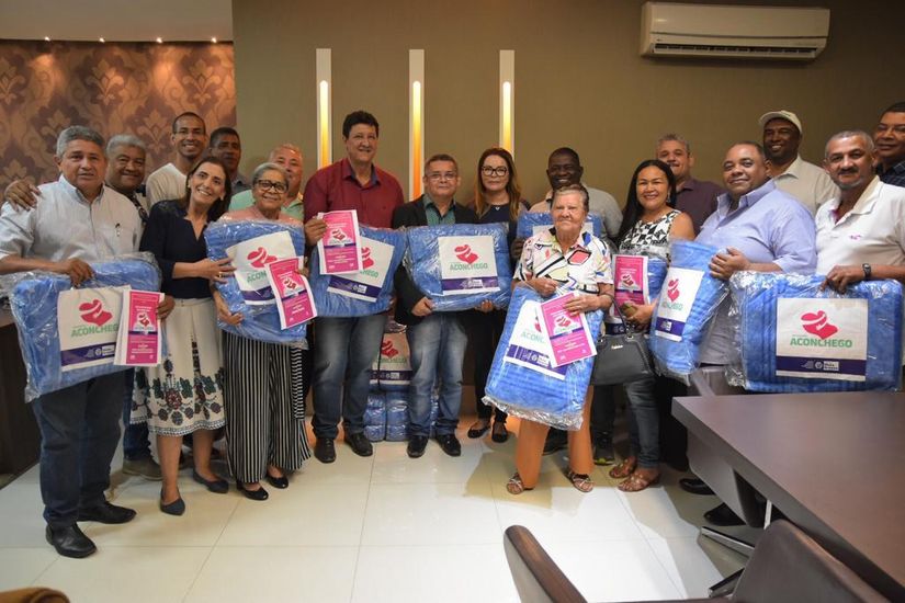 Parceria comunitária beneficia 100 mil famílias