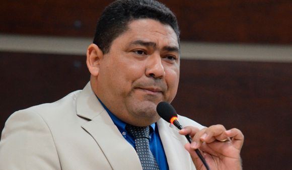 Vereador diz que estão querendo derrubar o Zé