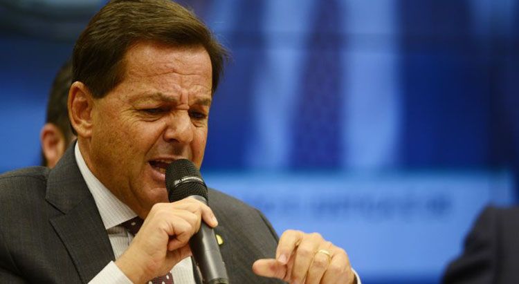 Relator do processo contra Temer na CCJ deixa PMDB e vai para Podemos