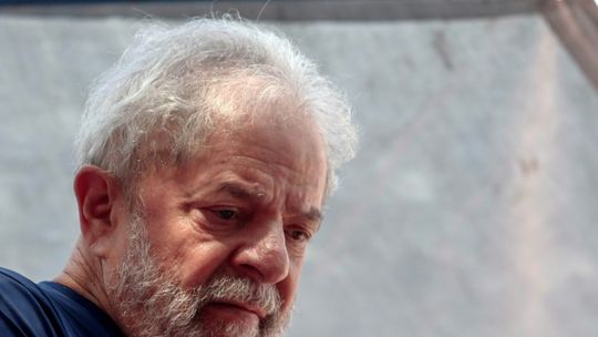Toffoli suspende outra vez entrevistas de Lula na prisão