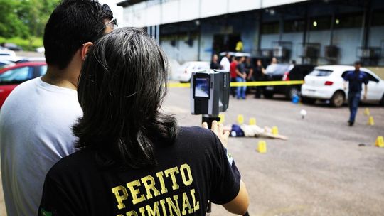 Após 14 anos, peritos de MT tem porte de arma "suspenso" pelo STF