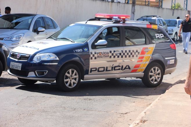 Mulher pede socorro pelo Facebook após ser mantida em cárcere privado pelo ex