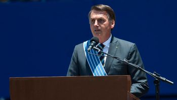 Aeronáutica é mais que guardiã da Constituição, diz Bolsonaro