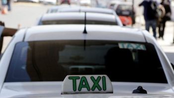 Taxistas e mototaxistas têm até 5 de abril para fazer renovação da permissão