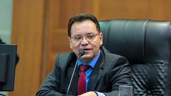 AL rejeita CPI e avalia criar comissão após denúncia de prefeito