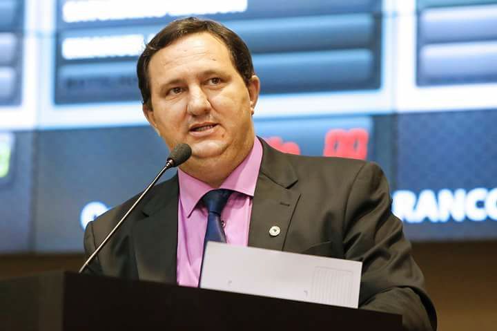 Governador sanciona lei da segurança bancária
