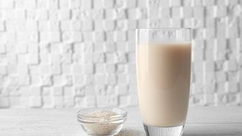 Intolerância a lactose? Aprenda receita de leite caseiro e saudável