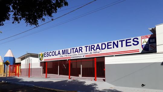 Deputado articula reforma para funcionamento da Escola Tiradentes