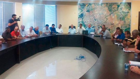 Prefeitura se reúne com Rota Oeste para discutir travessia urbana